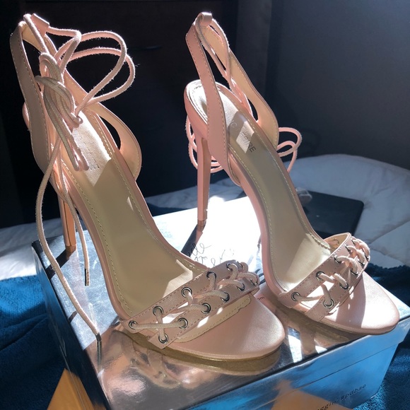 Pink Classy Female Shoe - Picture 2 of 5